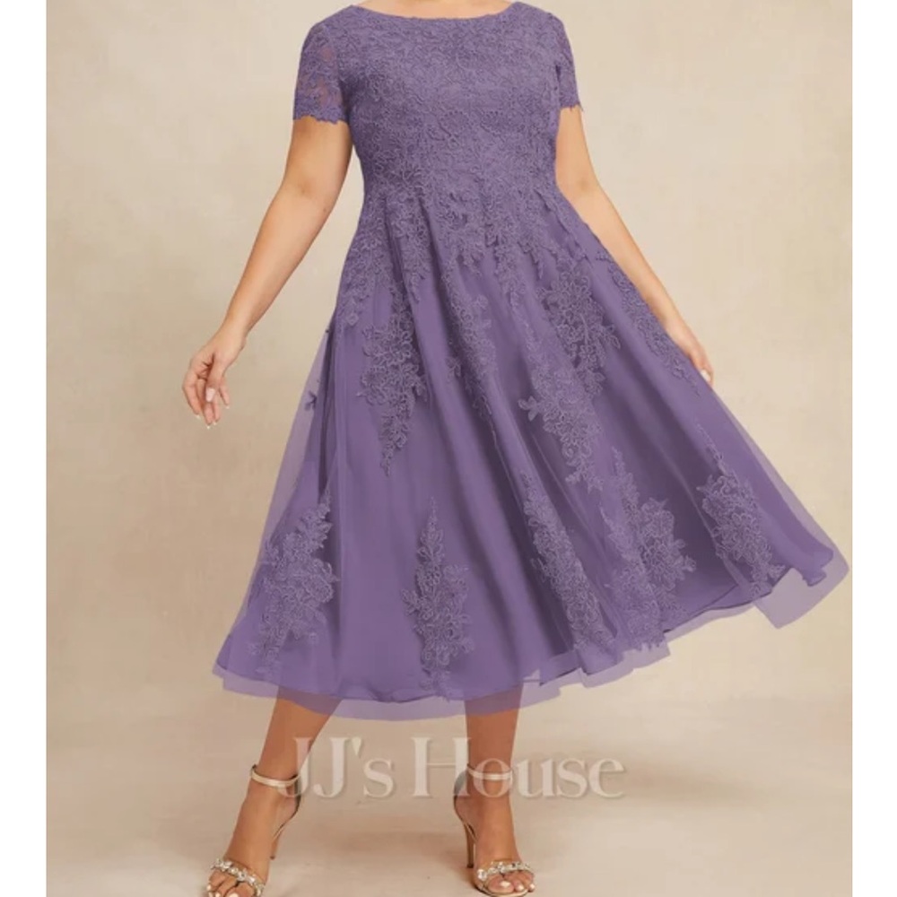 JJs House Purple A-Line Midi Dress Scoop Neck Short Sleeve